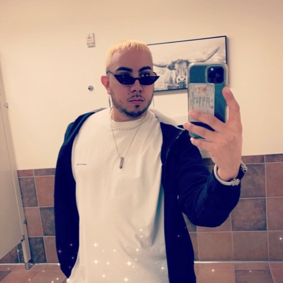 Meet your Posher, Jaime - Picture 1 of 1